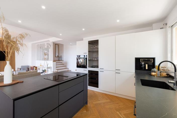 Image No.5-3 Bed Penthouse for sale