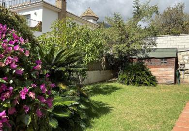 9-467d0cee5b725f3ef65f102a0c2e69c0