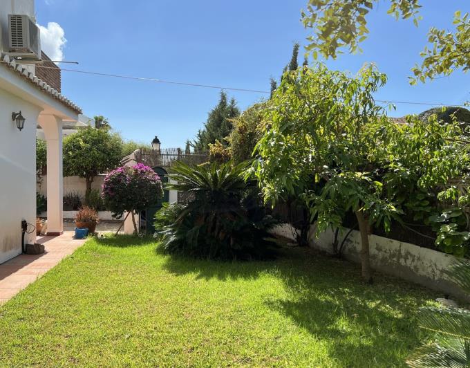 Image No.10-5 Bed Villa for sale