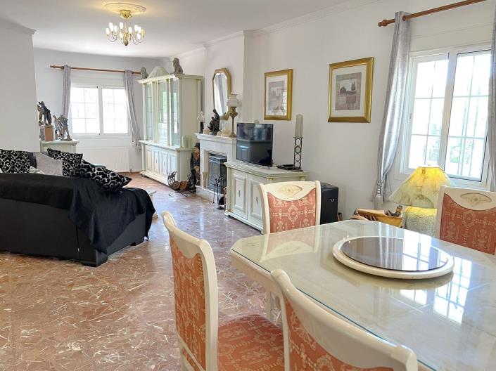 Image No.15-5 Bed Villa for sale