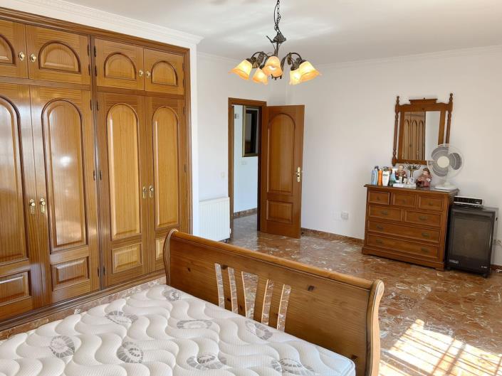 Image No.32-5 Bed Villa for sale