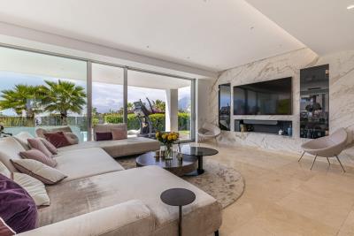 2-5bd7b9d04b45e33852eaf0ec6670150d