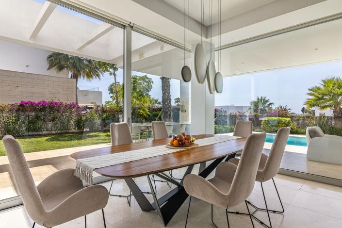 Image No.6-4 Bed Villa for sale