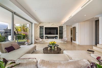 8-e64a9055bba3e77ac8aca3b893cdf826