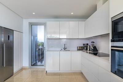 12-53013098fcab6c38b1379cd33298e050