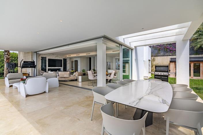 Image No.17-4 Bed Villa for sale