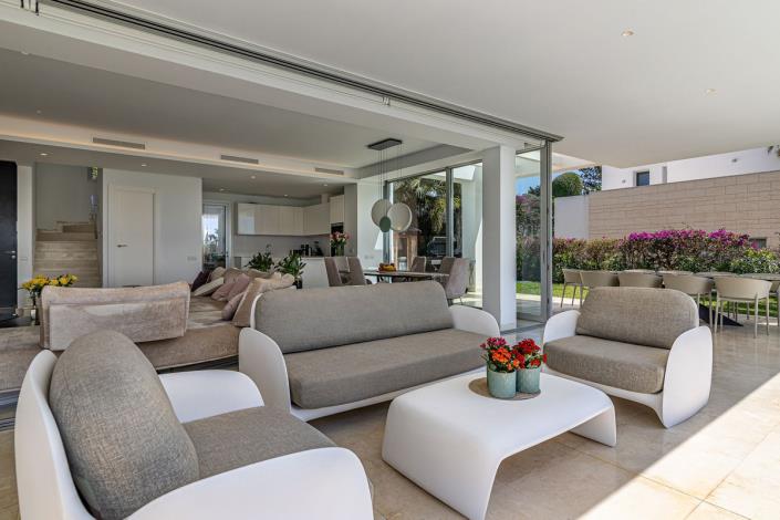 Image No.25-4 Bed Villa for sale