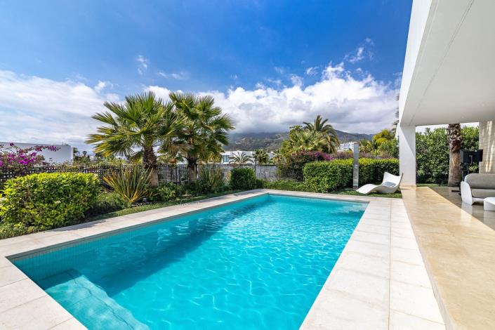 Image No.29-4 Bed Villa for sale