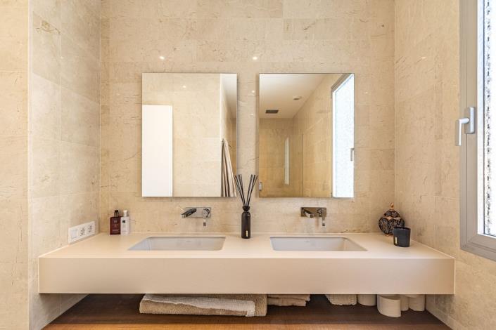 Image No.35-4 Bed Villa for sale