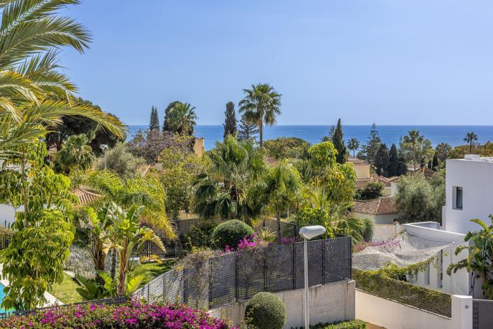 Image No.52-4 Bed Villa for sale