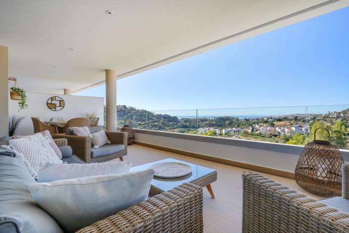 Image No.20-3 Bed Apartment for sale