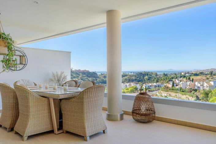 Image No.21-3 Bed Apartment for sale