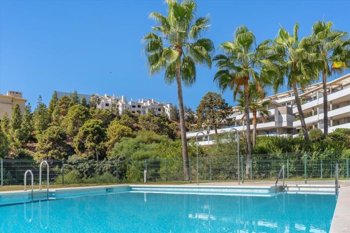 Image No.27-3 Bed Apartment for sale