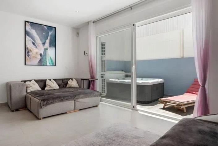 Image No.3-3 Bed Semi-Detached for sale