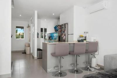 8-e64a9055bba3e77ac8aca3b893cdf826