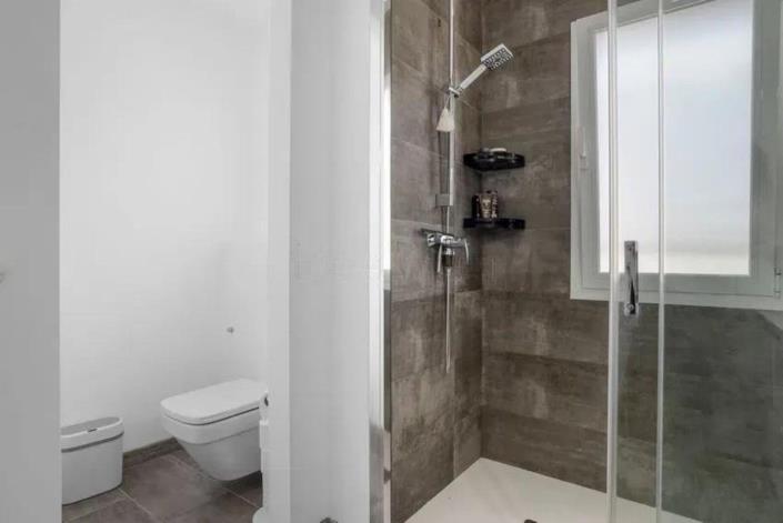 Image No.31-3 Bed Semi-Detached for sale