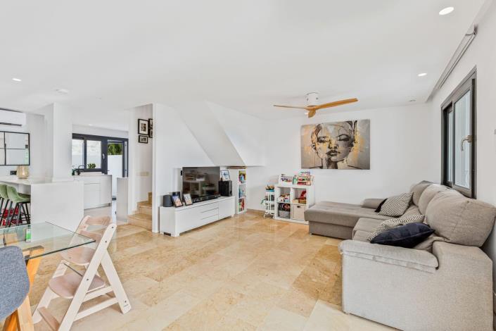 Image No.6-3 Bed Townhouse for sale