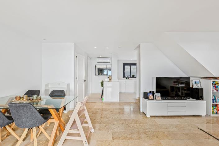 Image No.7-3 Bed Townhouse for sale