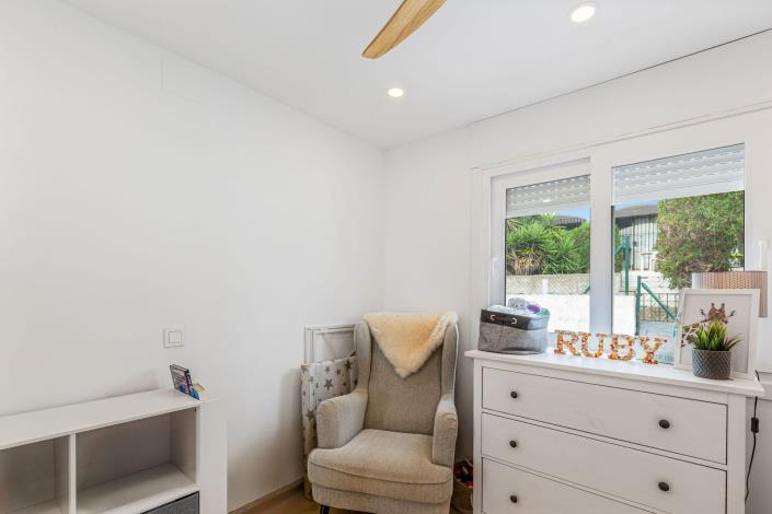 Image No.28-3 Bed Townhouse for sale