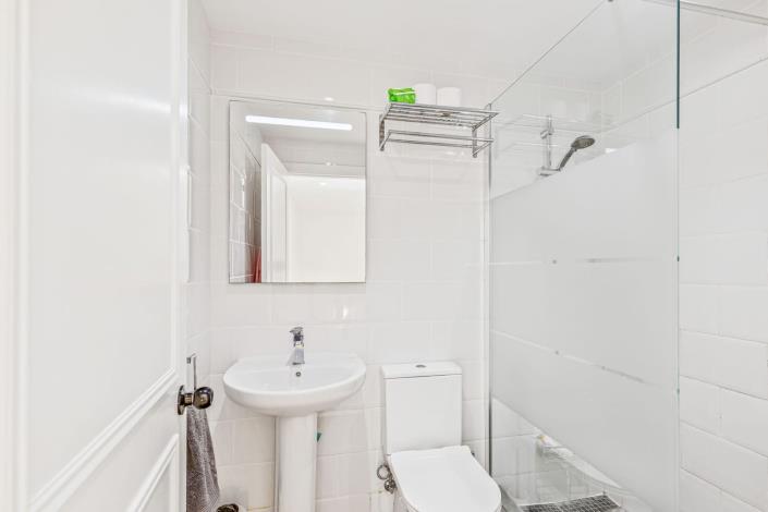 Image No.31-3 Bed Townhouse for sale