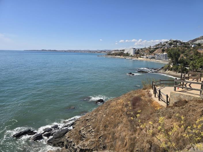 Image No.3-2 Bed Apartment for sale