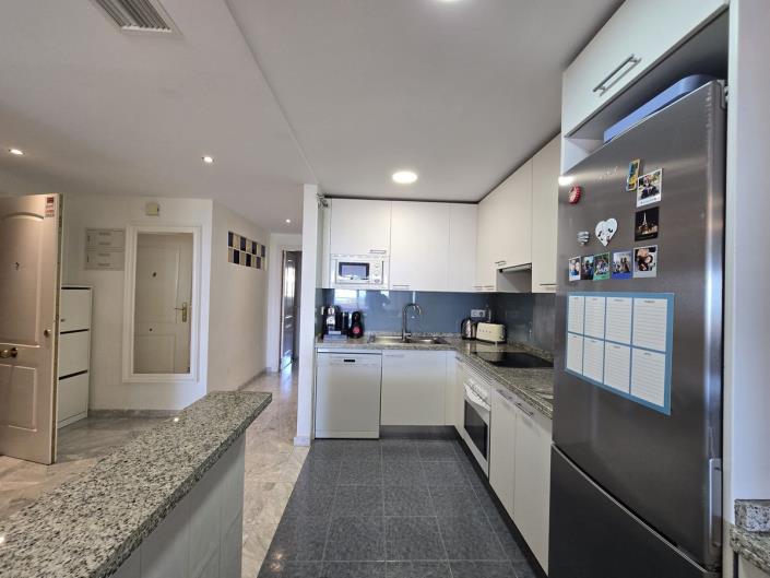 Image No.24-2 Bed Apartment for sale