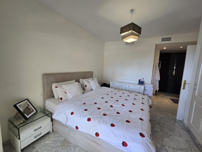 Image No.27-2 Bed Apartment for sale