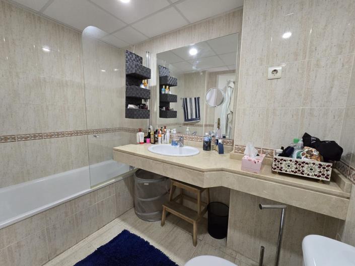 Image No.32-2 Bed Apartment for sale