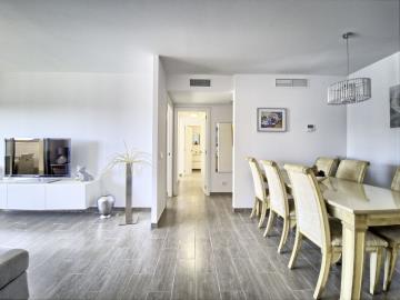 11-20939a0134ad724a8cb2a801094d15a4