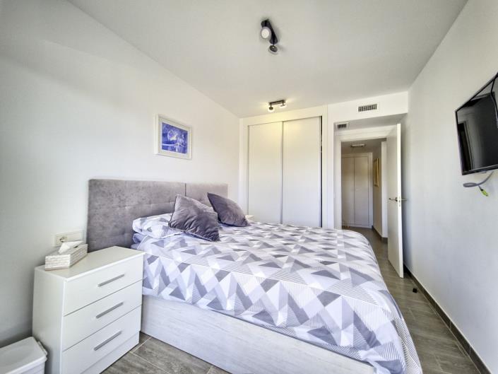 Image No.17-2 Bed Apartment for sale