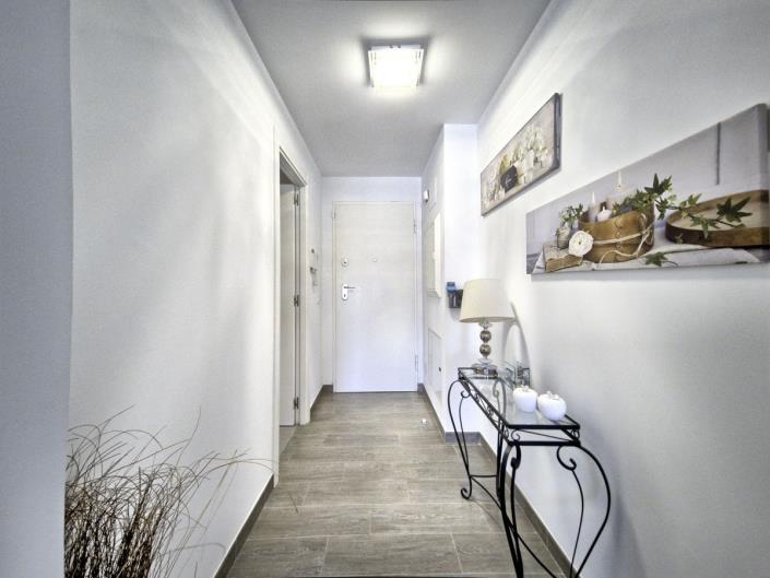 Image No.20-2 Bed Apartment for sale