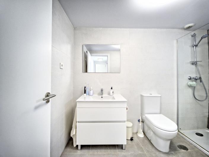 Image No.23-2 Bed Apartment for sale