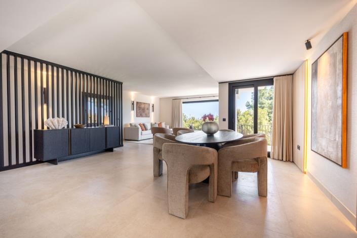 Image No.3-5 Bed Villa for sale