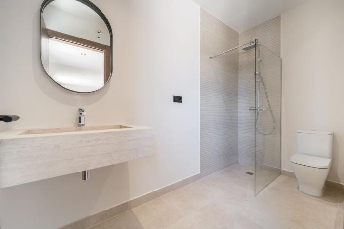 Image No.36-5 Bed Villa for sale