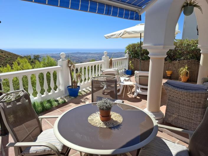 Image No.6-2 Bed Townhouse for sale