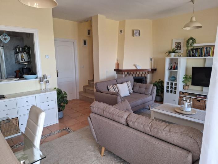 Image No.21-2 Bed Townhouse for sale