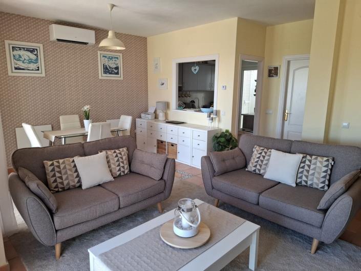 Image No.25-2 Bed Townhouse for sale