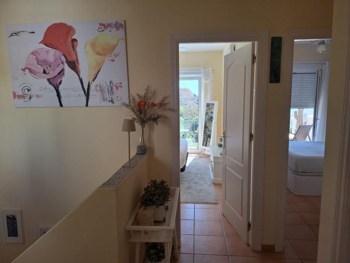 Image No.44-2 Bed Townhouse for sale