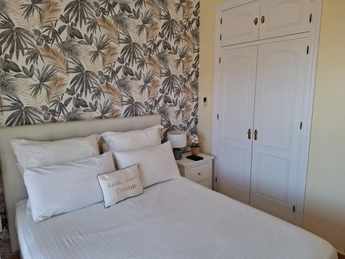 Image No.60-2 Bed Townhouse for sale