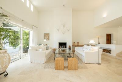 9-467d0cee5b725f3ef65f102a0c2e69c0