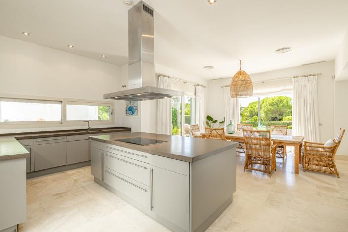 Image No.20-4 Bed Villa for sale