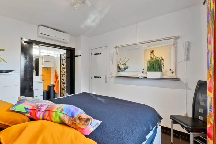 Image No.13-2 Bed Apartment for sale