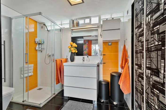 Image No.14-2 Bed Apartment for sale