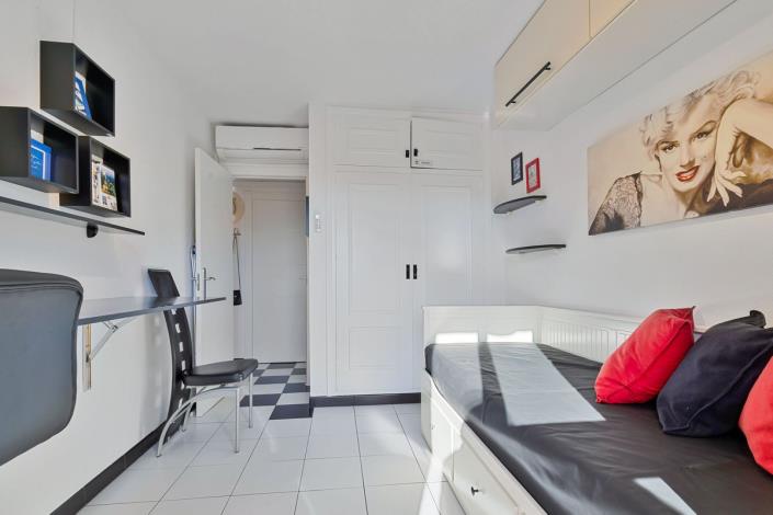 Image No.16-2 Bed Apartment for sale