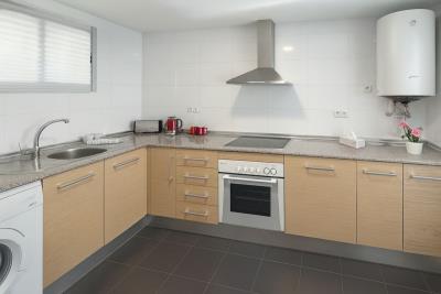 8-e64a9055bba3e77ac8aca3b893cdf826