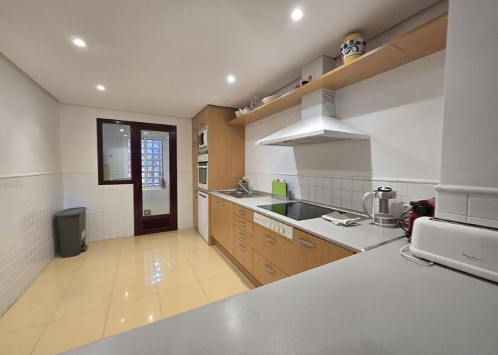 Image No.18-2 Bed Apartment for sale