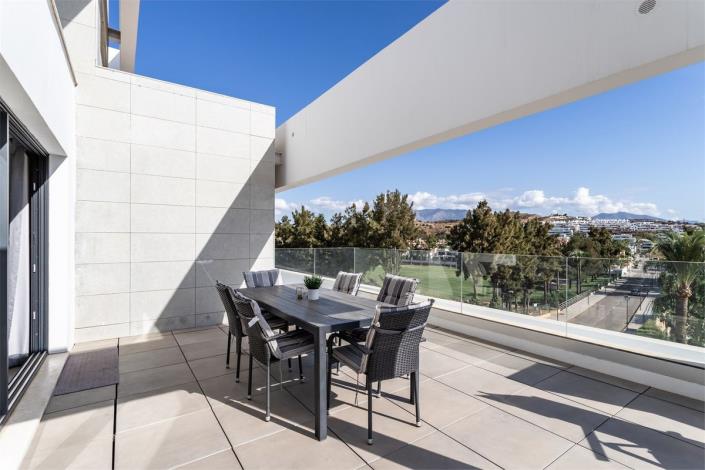 Image No.21-3 Bed Apartment for sale