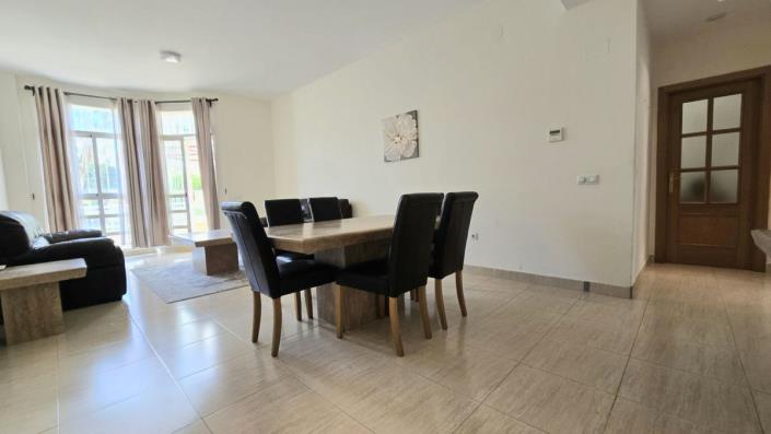 Image No.3-3 Bed Apartment for sale