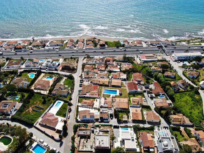 Image No.14-5 Bed Villa / Detached for sale