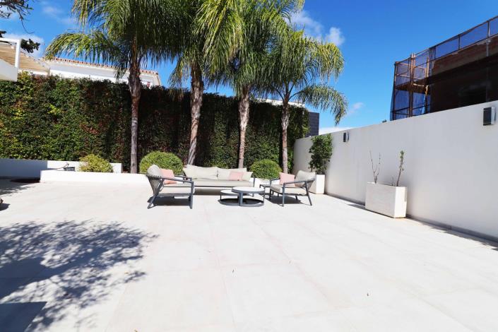 Image No.17-5 Bed Villa / Detached for sale